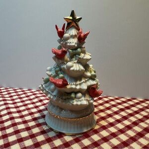 Lenox Wonderland Wishes Musical Christmas Tree